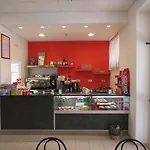 ​​唐卡拉布里亚卡萨费里歌剧院酒店